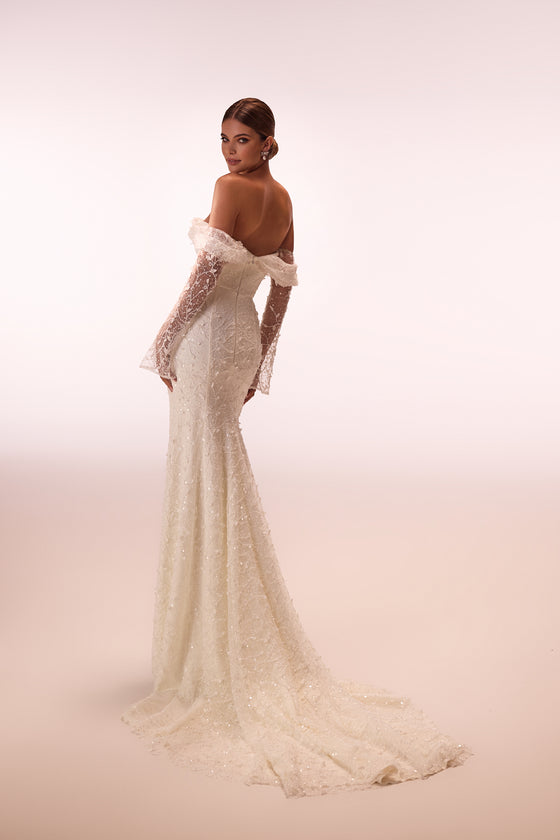 Robe de mariée sirène Placidia en dentelle, allure glamour, DAMA Couture — vue de dos.