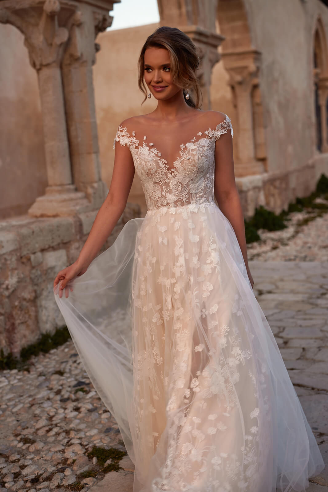 Robe de mariée trapèze Valentine, DAMA Couture.