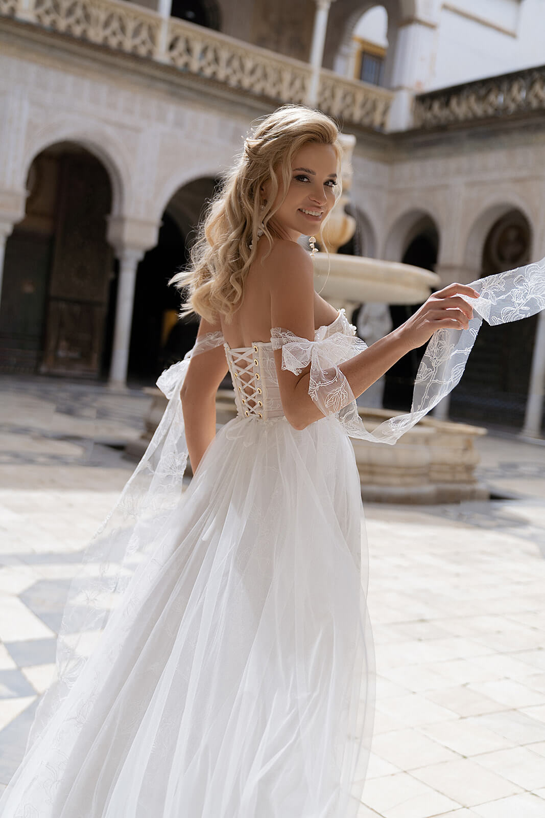Robe de mariée Magnolia — silhouette entière.