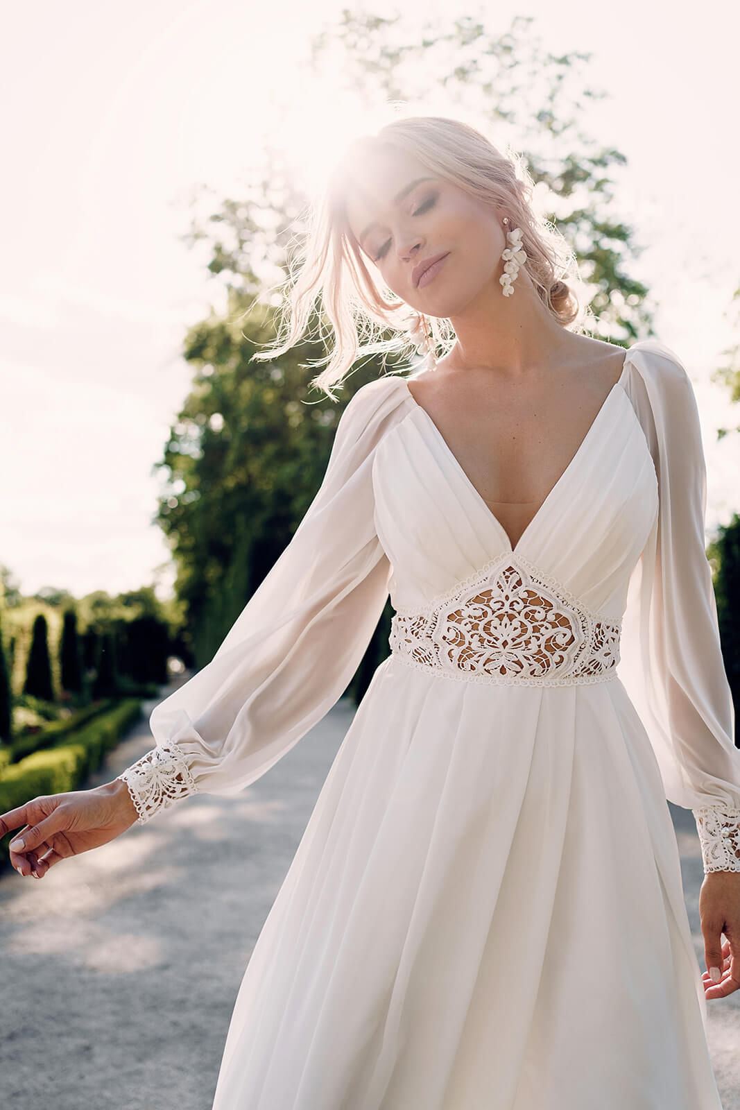 Robe de mariée Safona — en mouvement.