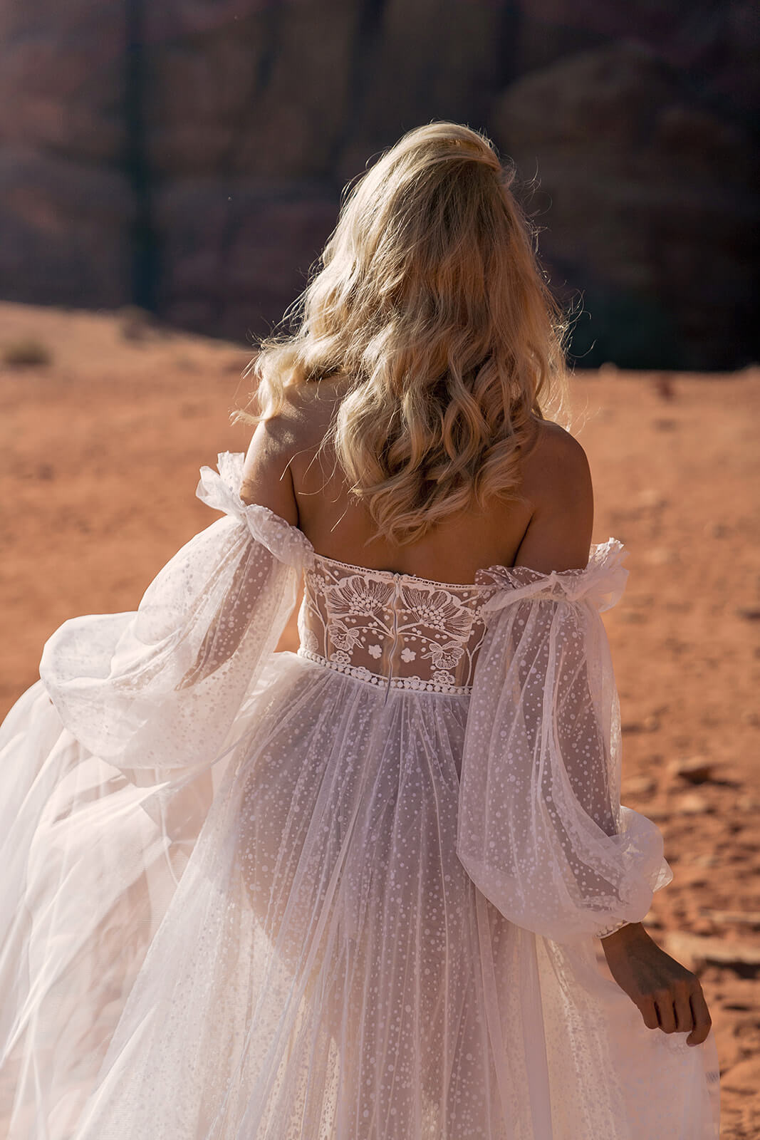 Robe de mariée trapèze Shira, DAMA Couture.