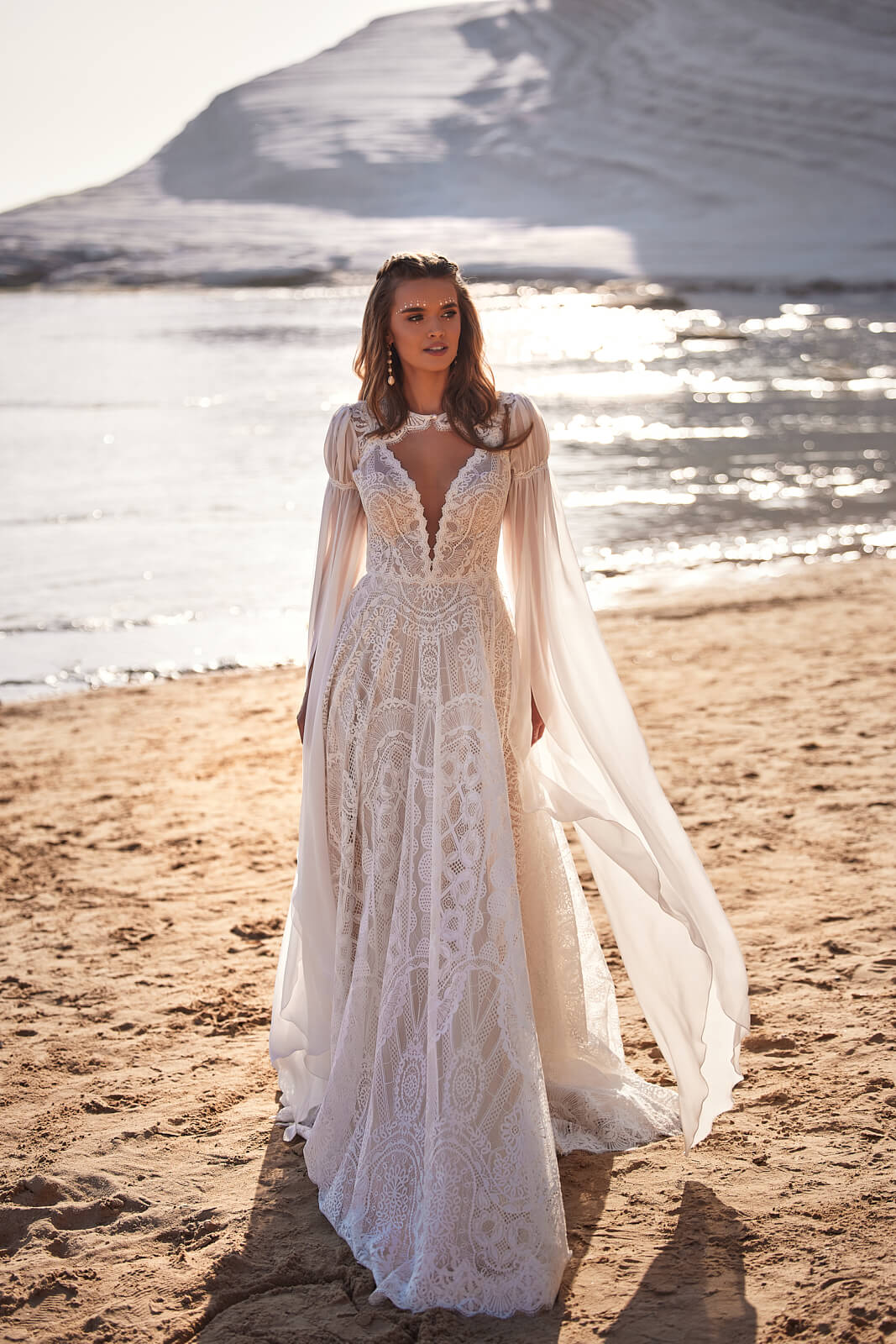 Robe de mariée trapèze Hope à manches longues, DAMA Couture.