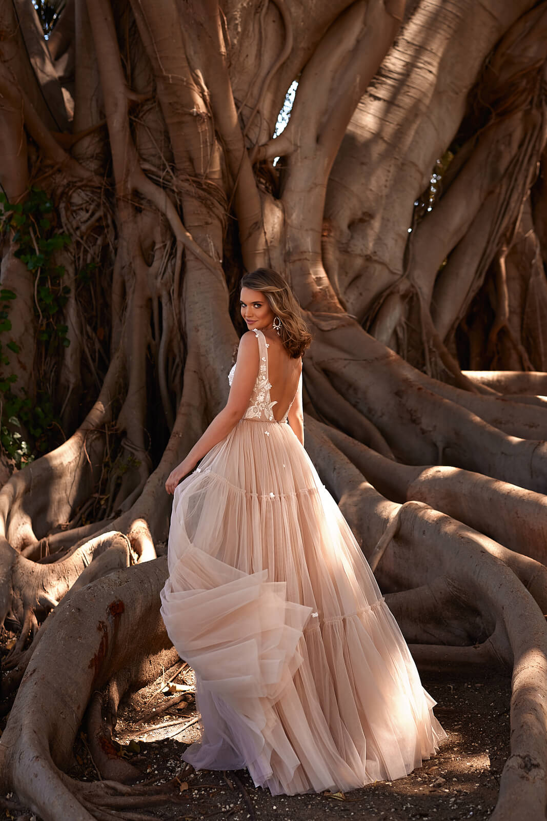 Robe de mariée trapèze Vanessa, DAMA Couture.