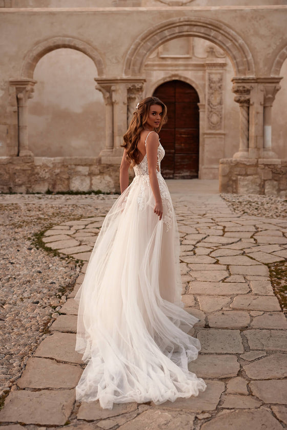 Robe de mariée trapèze Avril, DAMA Couture.