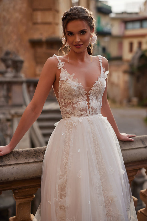 Robe de mariée trapèze Sandi, DAMA Couture.