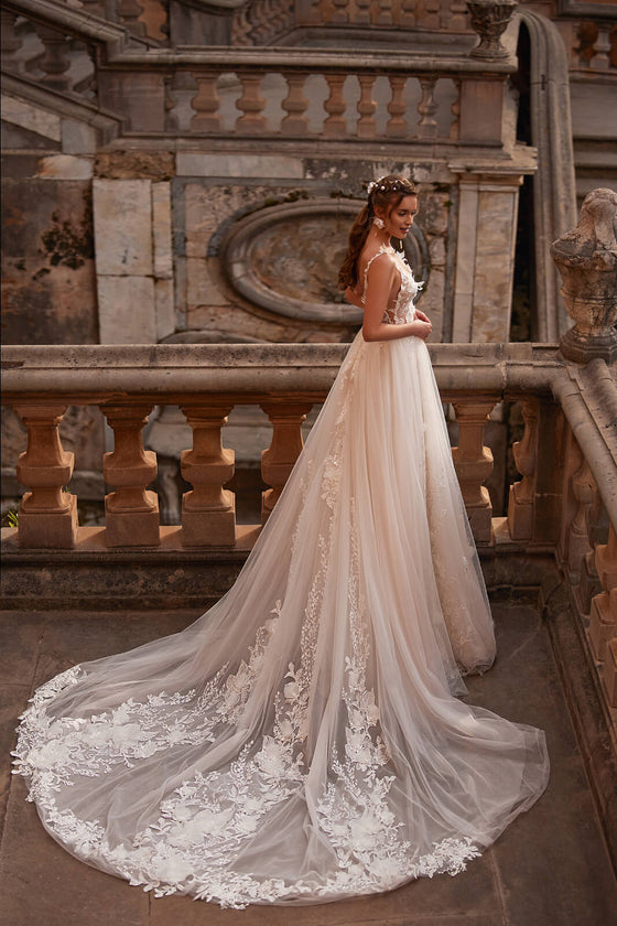 Robe de mariée trapèze Sandi, DAMA Couture.