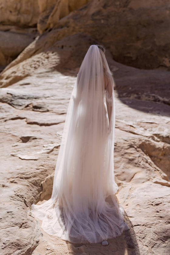 Voile de mariée long, DAMA Couture.