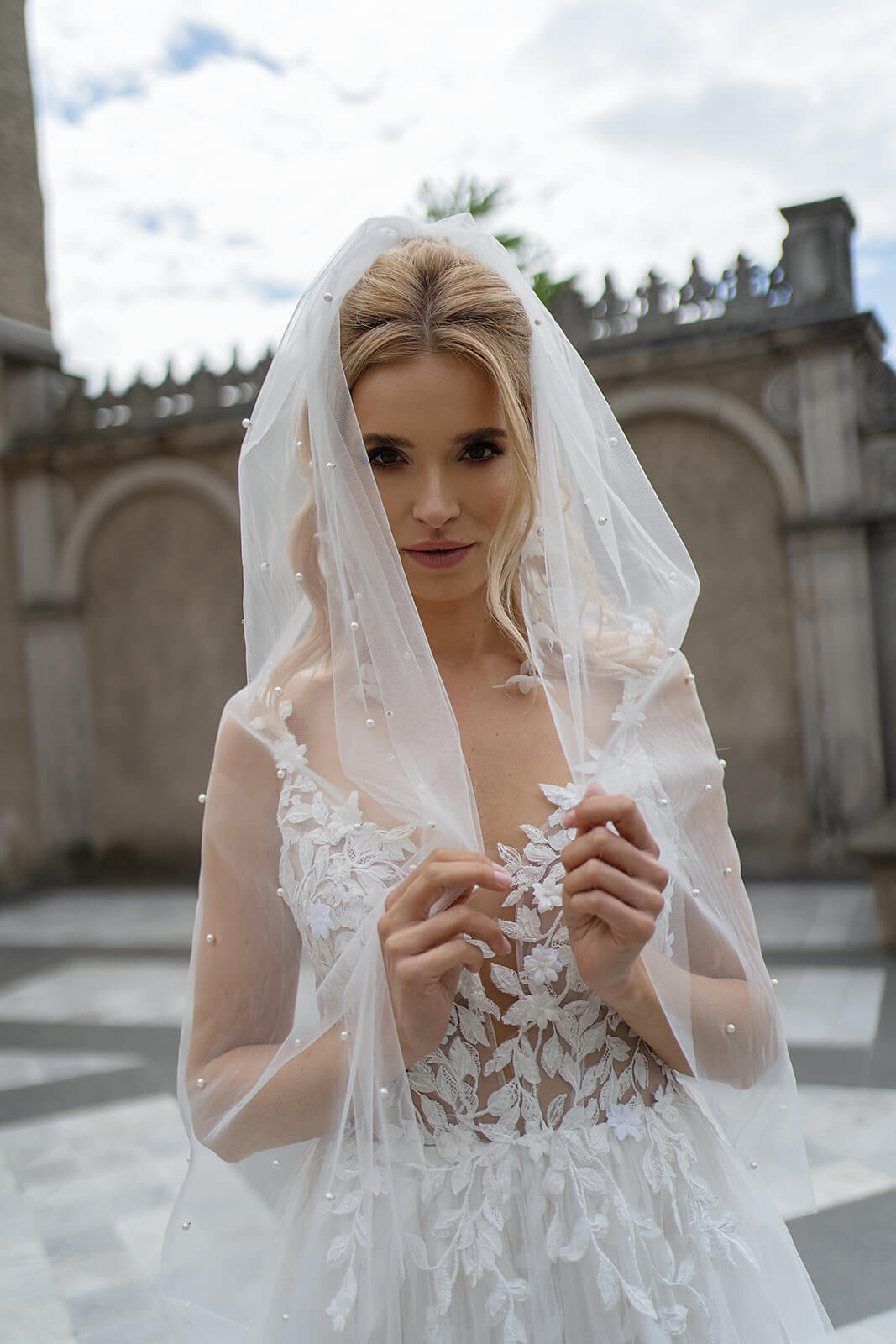 Voile de mariée perlé, DAMA Couture.