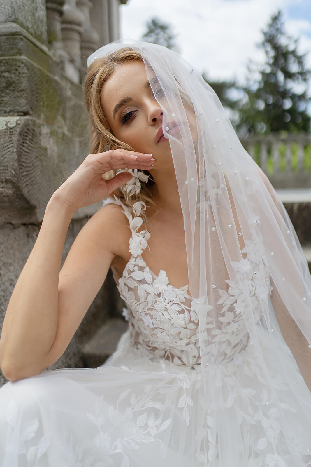 Voile de mariée perlé — détail.