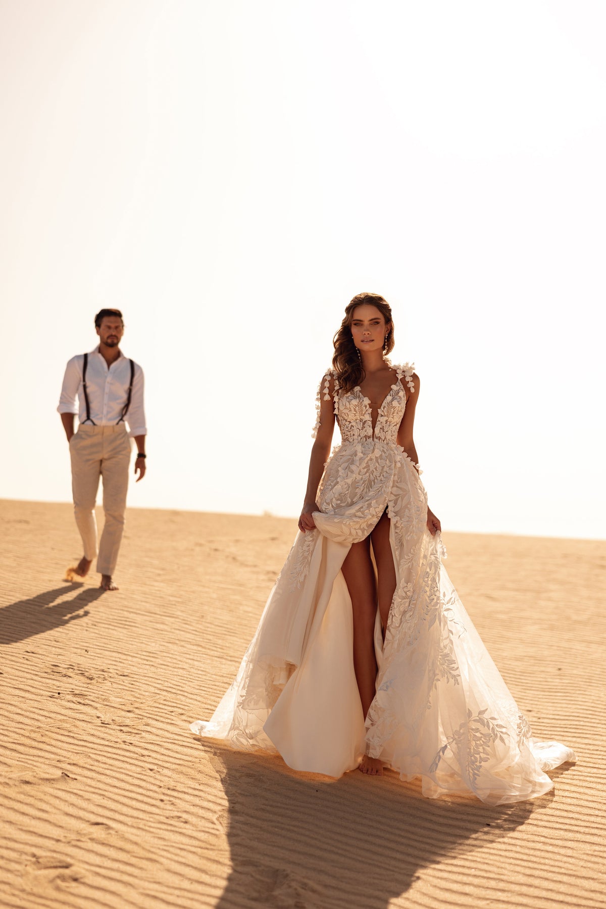 Vue de face de Wisteria, robe de mariée DAMA Couture.