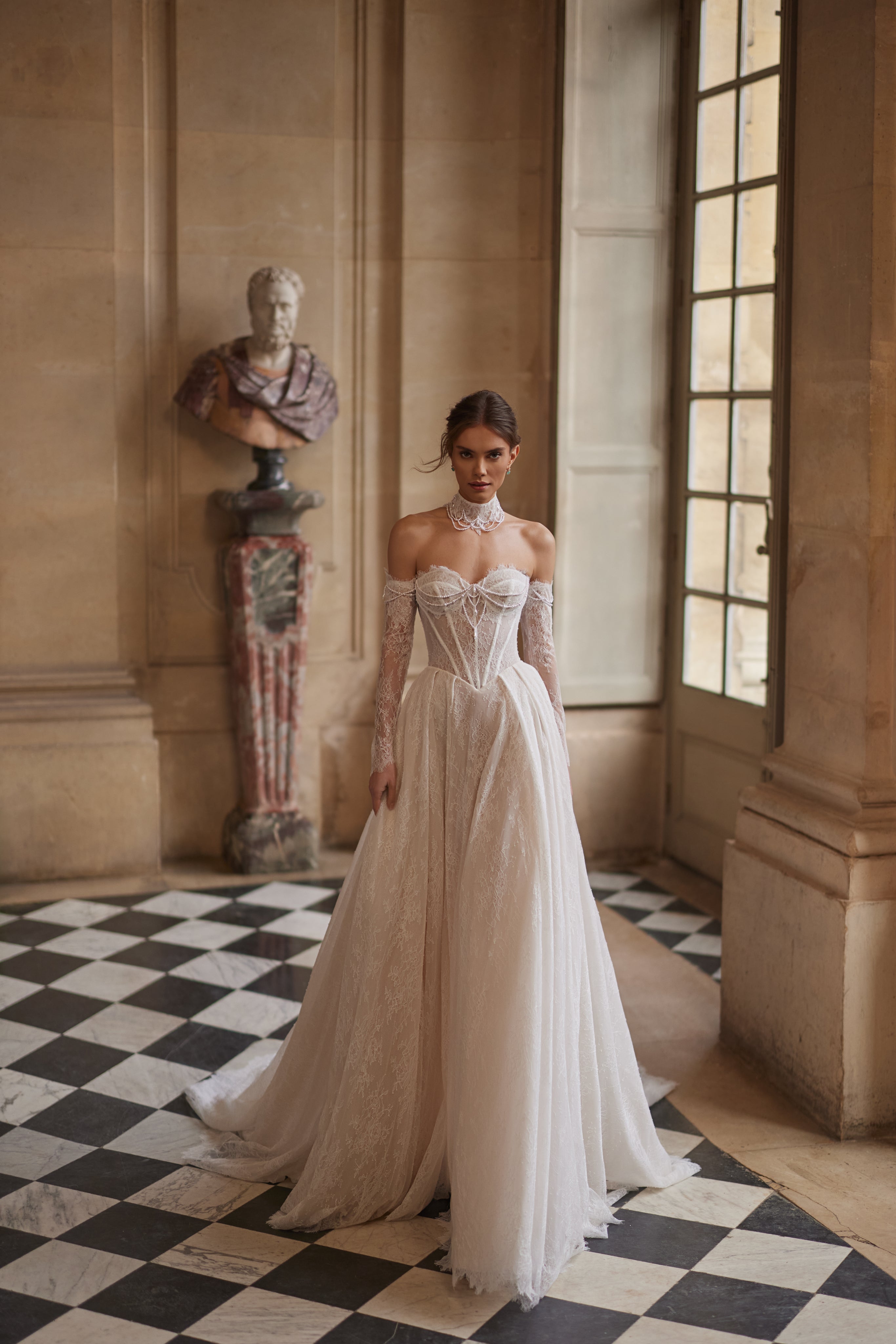 Une robe de mariée DAMA Couture de la collection Something Blue